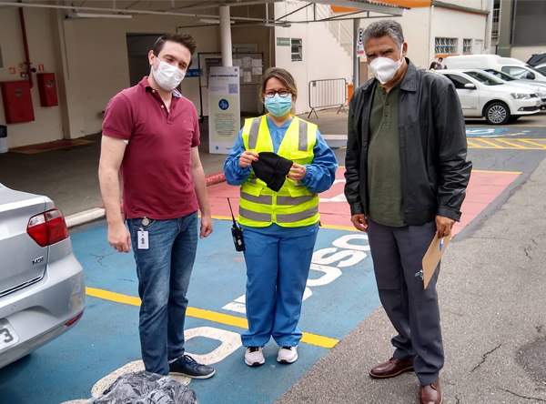 Pacientes do Hospital de Campanha do Pacaembu recebem mais de 600 toucas