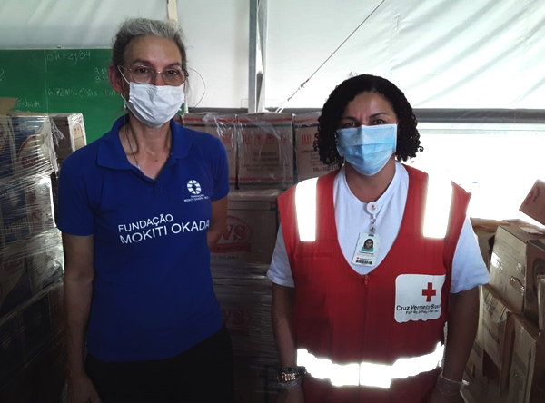 Cruz Vermelha recebe 1,5 tonelada de alimentos e Lar Mos Estendidas, doaes de vesturios